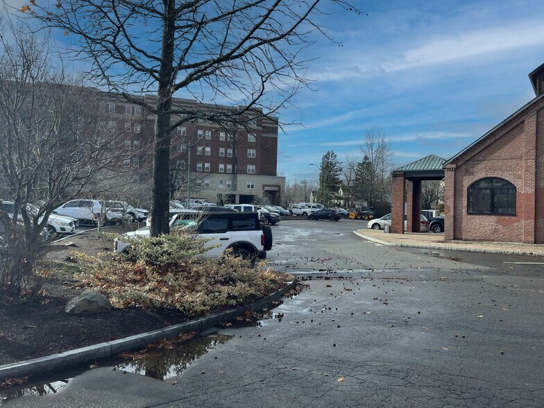 More Photos Of 1180-1236 Main St, Branford Unknown For Lease