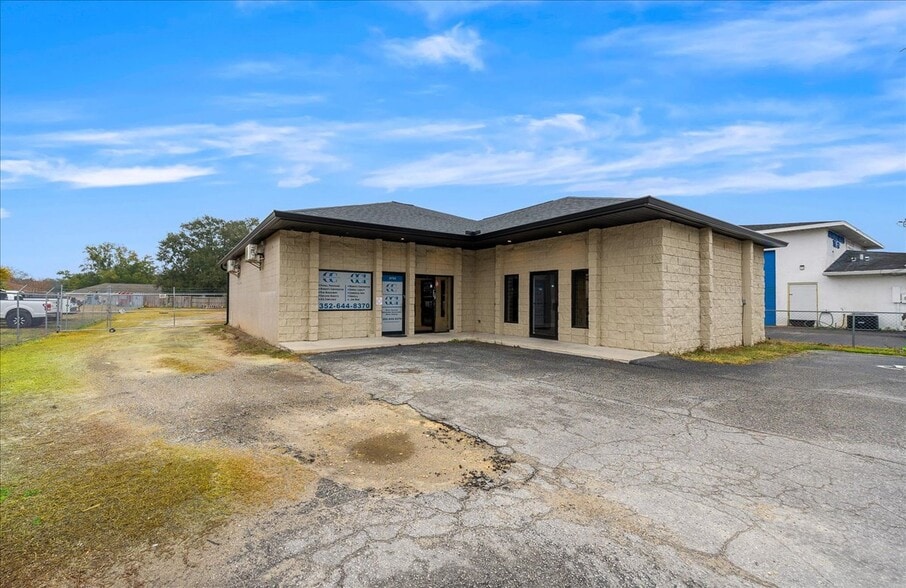 More Photos Of 2733 SE 58th Ave, Ocala Freestanding For Lease