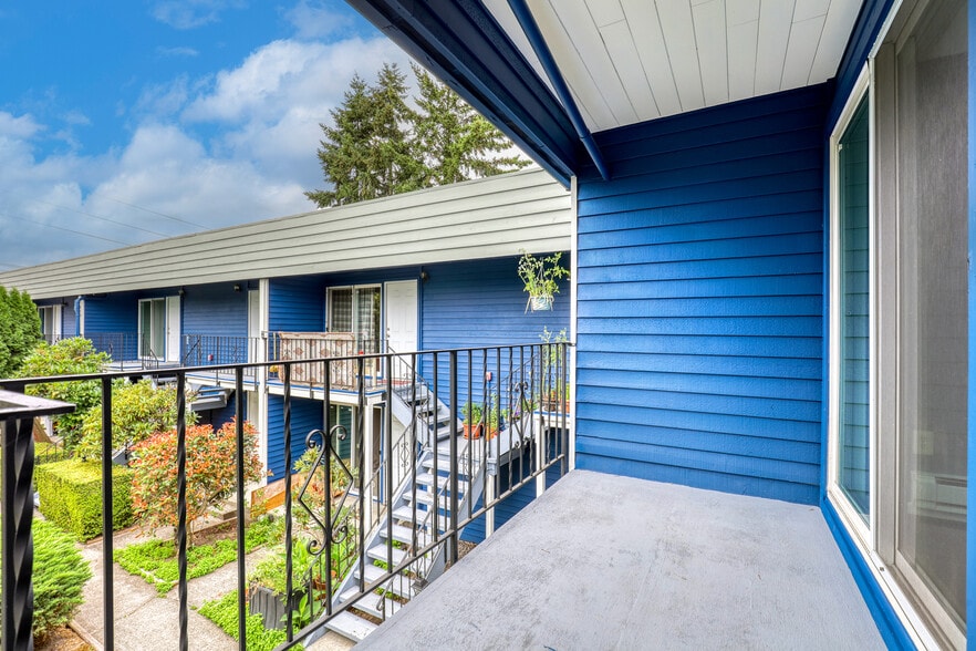 More Photos Of 720 Washington Ave N, Kent Apartments For Sale