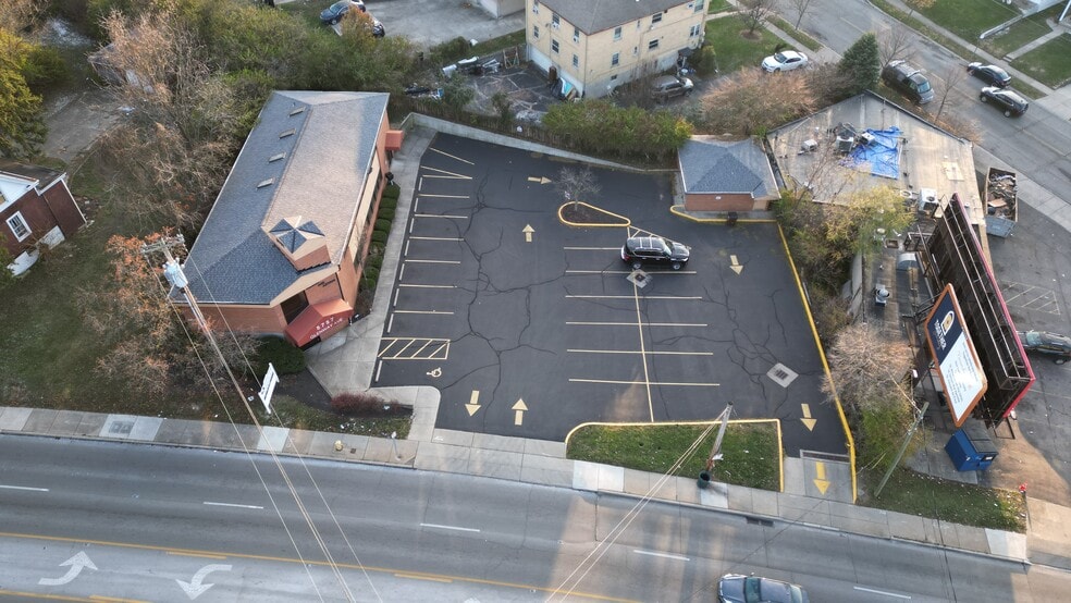 More Photos Of 5757 Glenway Ave, Cincinnati Medical For Sale
