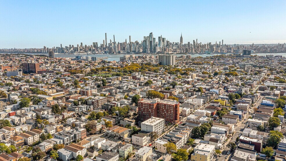 More Photos Of 80 Paterson St, Jersey City Apartments For Sale