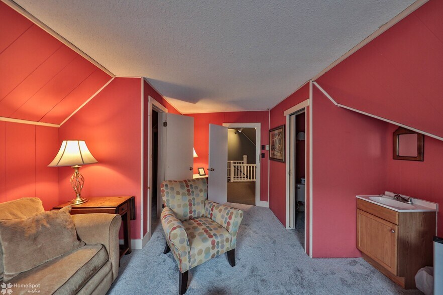 More Photos Of 2468 Route 390, Canadensis Hospitality For Sale