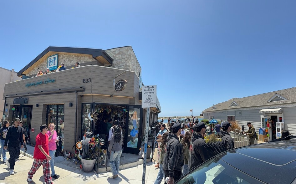 Primary Photo Of 833 Embarcadero Rd, Morro Bay Restaurant For Lease