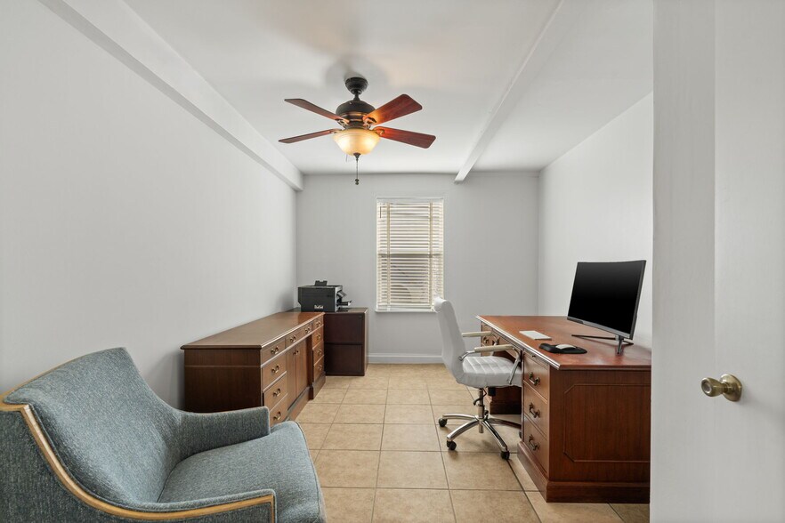 More Photos Of 1526 Heights Blvd, Houston Office For Lease