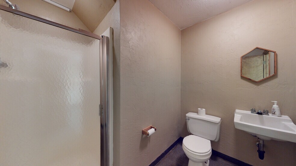 More Photos Of 12249 US Route 30, North Huntingdon Veterinarian Kennel For Sale