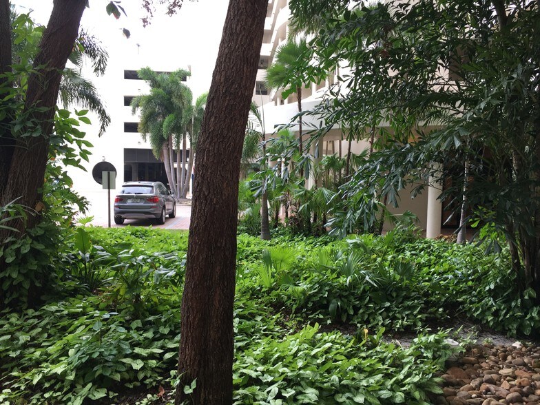 More Photos Of 1258 N Palm Ave, Sarasota Apartments For Lease