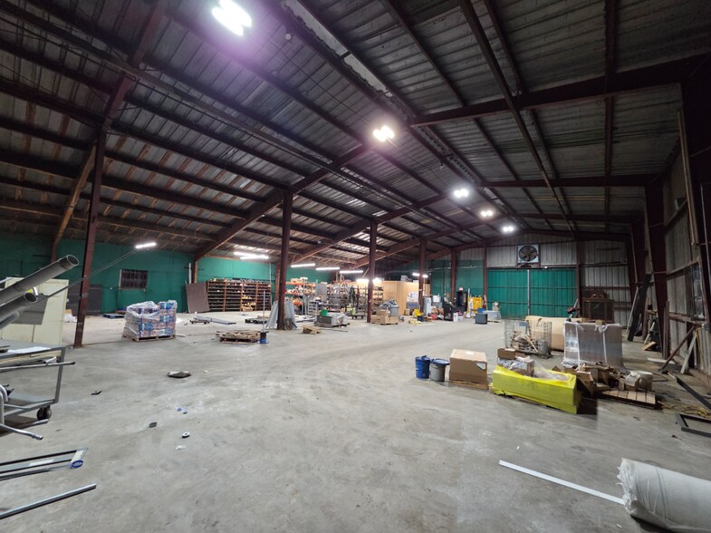 More Photos Of 105 Gelo Rd, Rocky Mount Warehouse For Lease