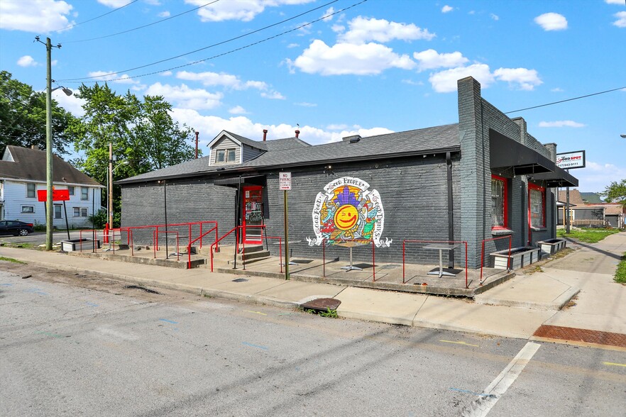 Primary Photo Of 2023 E Southeastern Ave, Indianapolis Restaurant For Sale