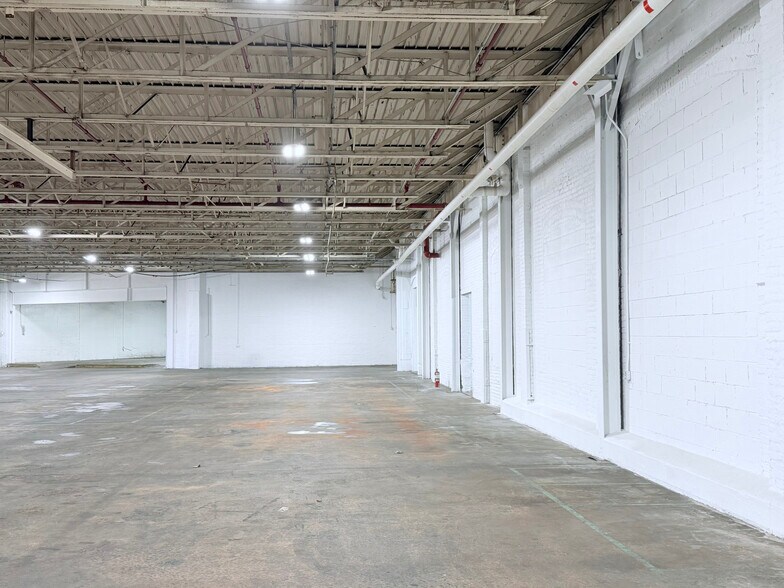 More Photos Of 1140 Garfield Ave, Lancaster Manufacturing For Sale