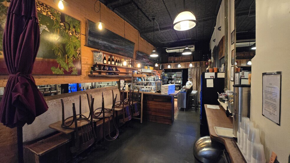 More Photos Of 325 W 11th St, New York Apartments For Lease