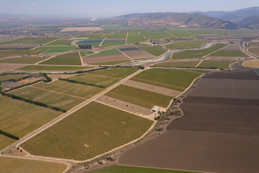 More Photos Of 41460 Los Coches Rd, Soledad Land For Sale