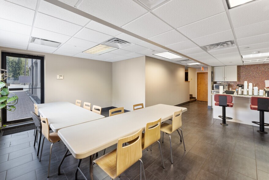 More Photos Of 620 Ramsey Ave, Hillside Warehouse For Sale