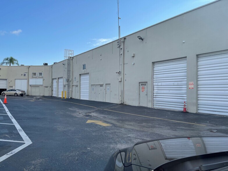 More Photos Of 4949-4993 SW 74th Ct, Miami Light Distribution For Lease