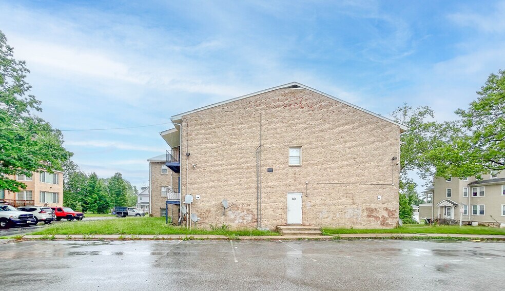 More Photos Of 3600 Garrison Blvd, Baltimore Apartments For Sale