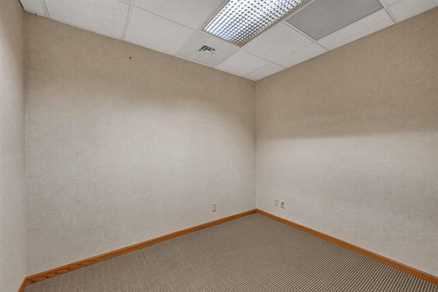 More Photos Of 414 E Walnut St, Green Bay Office For Lease