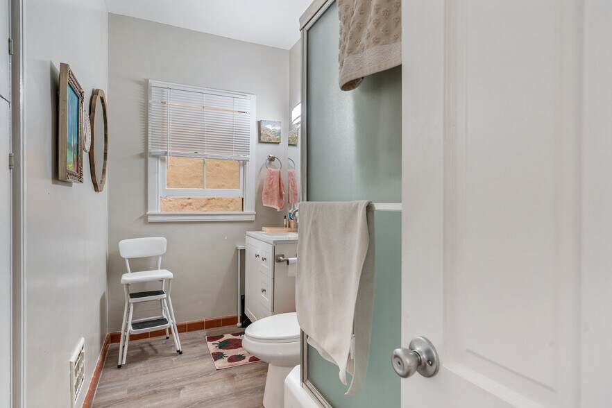 More Photos Of 646 Orange Grove Ave, South Pasadena Apartments For Sale