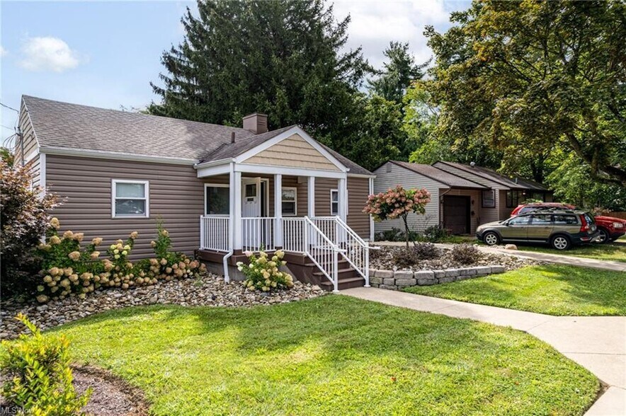 More Photos Of 1109 Eastern Ave, Ashland Office Residential For Sale