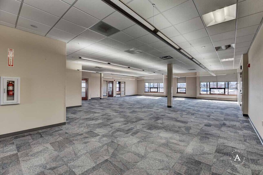 More Photos Of 754 River Rock Dr, Helena Office For Lease