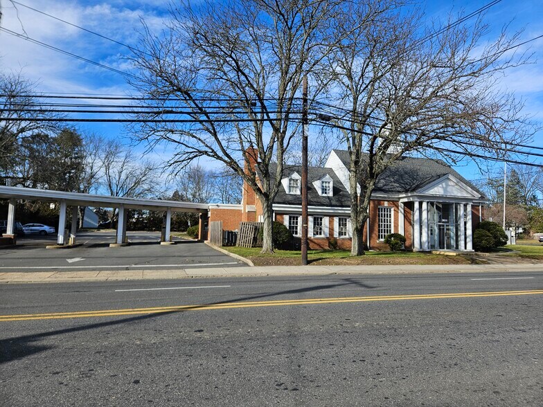 More Photos Of 2642 Nottingham way, Hamilton Medical For Lease