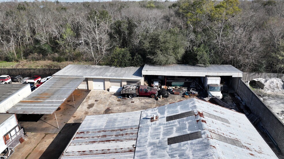 More Photos Of 4127 Weslow St, Houston Industrial For Lease