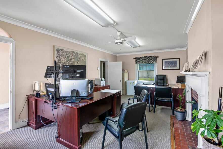 More Photos Of 505 Maryland Ave, Cambridge Office For Sale