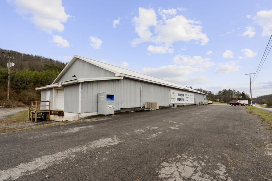 More Photos Of 4144 Pennsylvania 147 Hwy, Herndon Supermarket For Sale