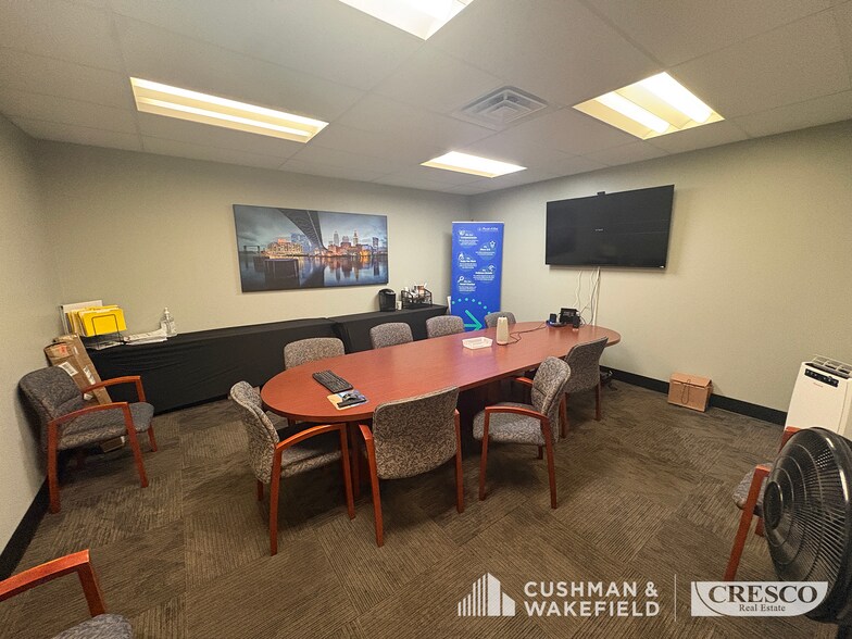 More Photos Of 4299 Cranwood Pky, Warrensville Heights Warehouse For Sale