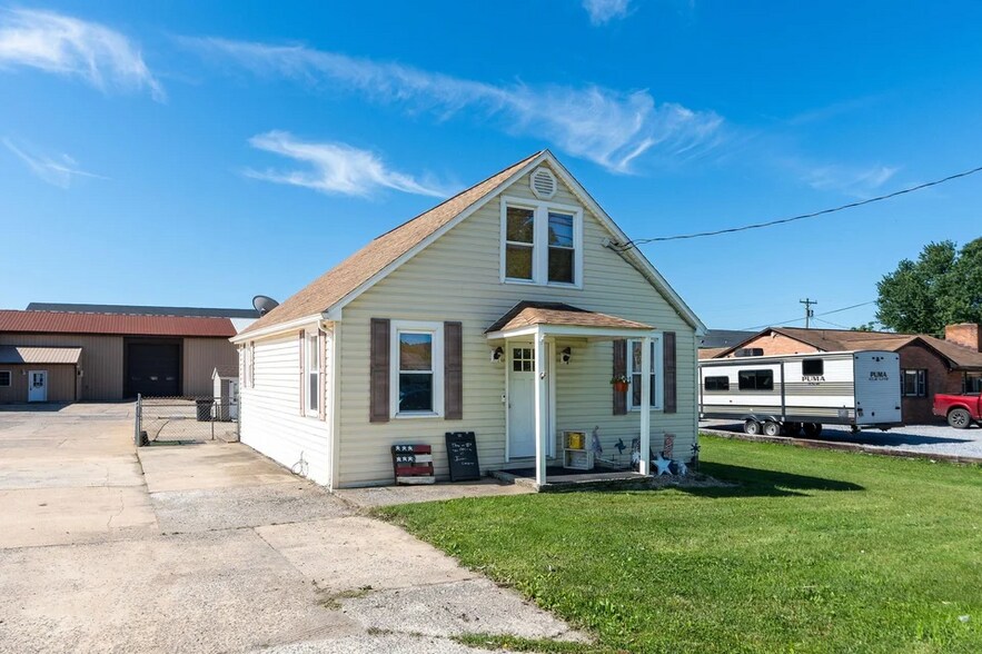 More Photos Of 3231 Stuarts Draft Hwy, Stuarts Draft Warehouse For Sale