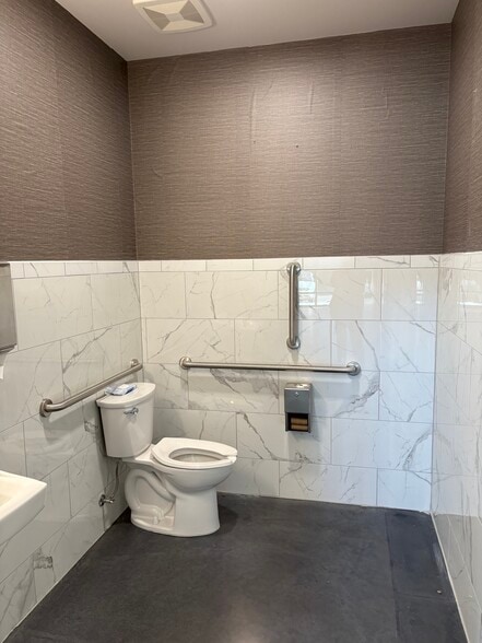 More Photos Of 5770 E Woodmen Rd, Colorado Springs Unknown For Lease