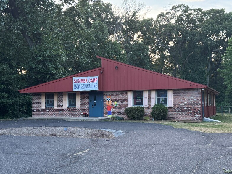 Primary Photo Of 1329 Route 38, Hainesport Daycare Center For Lease