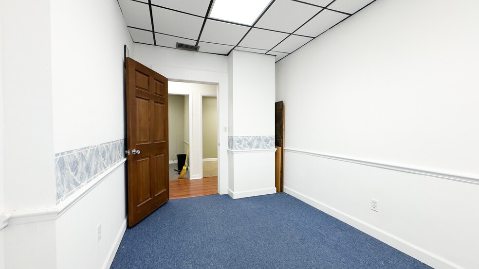 More Photos Of 3612 5th Ave N, Saint Petersburg Office Residential For Lease