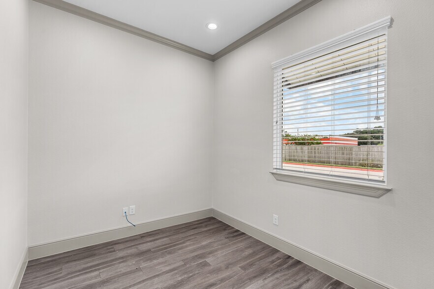 More Photos Of 17138 N Eldridge Pky, Tomball Medical For Lease