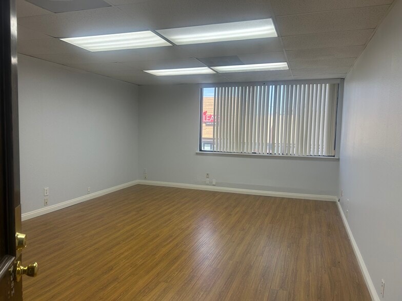 More Photos Of 12140 Artesia Blvd, Artesia Office For Lease
