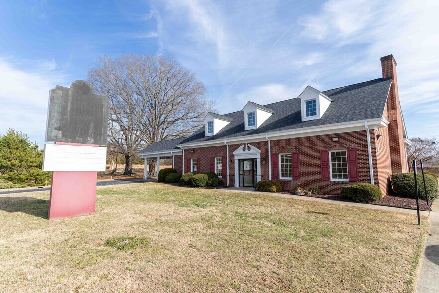 More Photos Of 5406 US 29, Blairs Bank For Lease