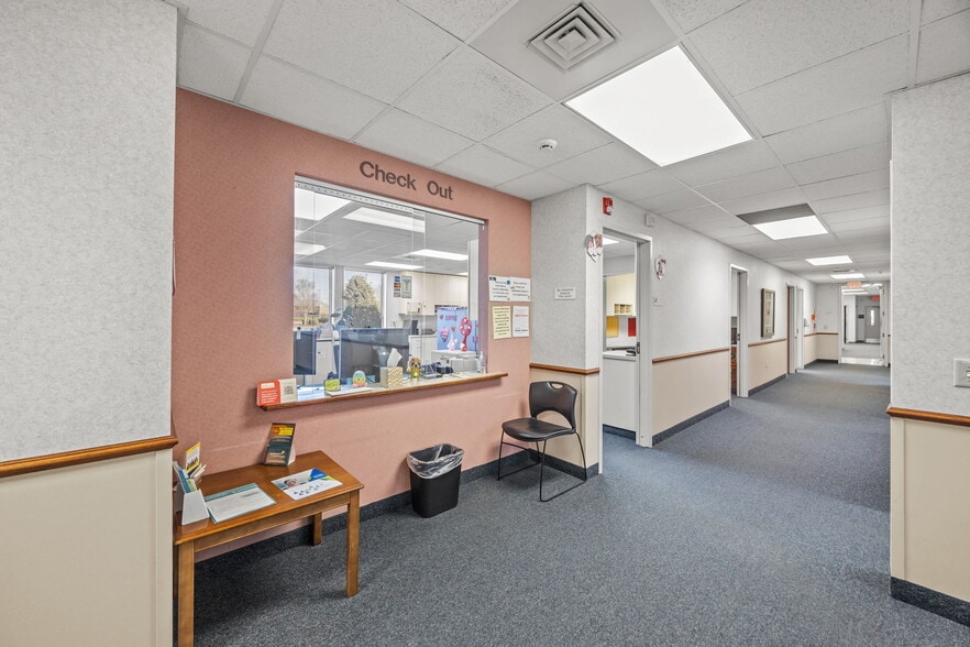 More Photos Of 511 Paladin Dr, Greenville Medical For Sale