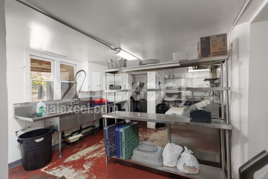 More Photos Of 2862 Santa Clara Dr, Santa Clara Restaurant For Sale