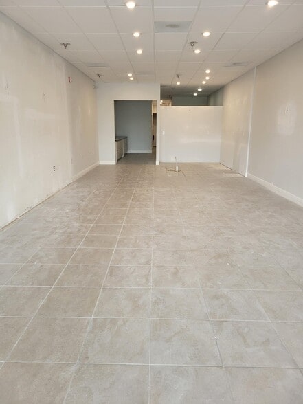 More Photos Of 1700 Tamiami Trl, Port Charlotte Unknown For Lease