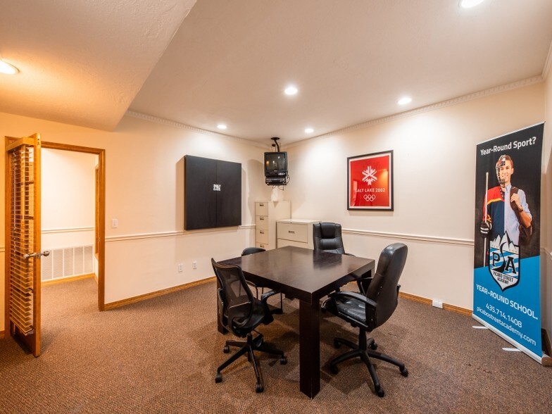 More Photos Of 1762 Prospector Ave, Park City Office For Sale