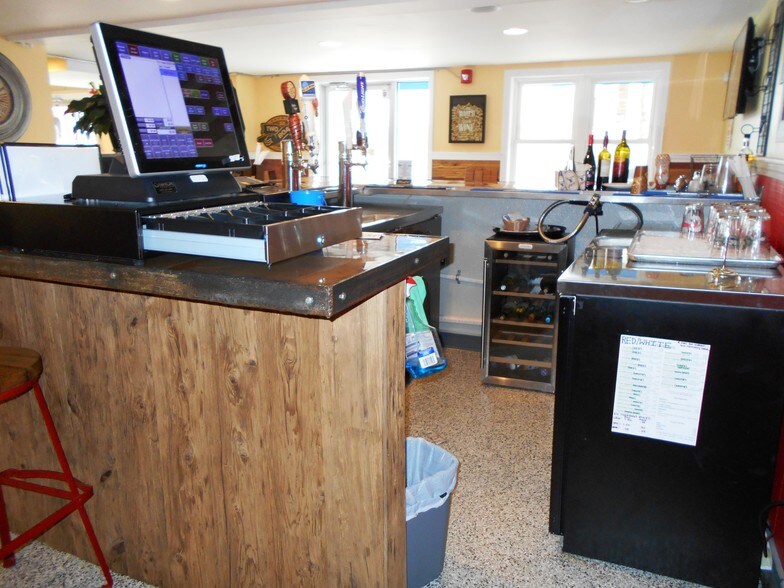 More Photos Of 148 Elizabeth St, Derby Restaurant For Lease