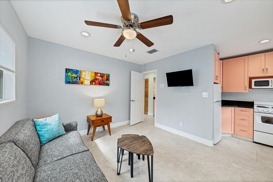 More Photos Of 1236 13th St, Sarasota Apartments For Sale