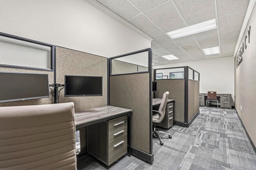 More Photos Of 2555 3rd St, Sacramento Office For Lease