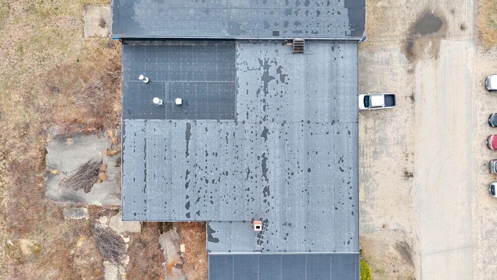 More Photos Of 38 Rainbow Ln, Sanford Warehouse For Sale