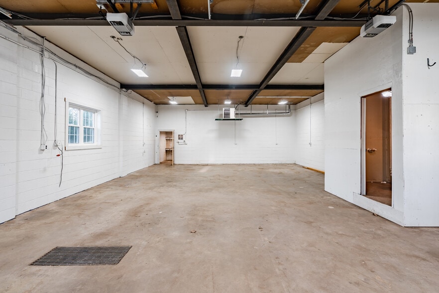 More Photos Of 1512 W Main St, Collegeville Office For Lease