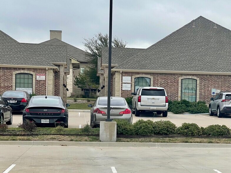 More Photos Of 318 W FM 544, Murphy Medical For Sale