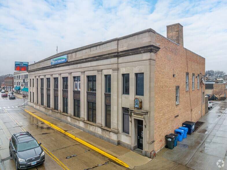 More Photos Of 840 S Oak Park Ave, Oak Park Office For Sale