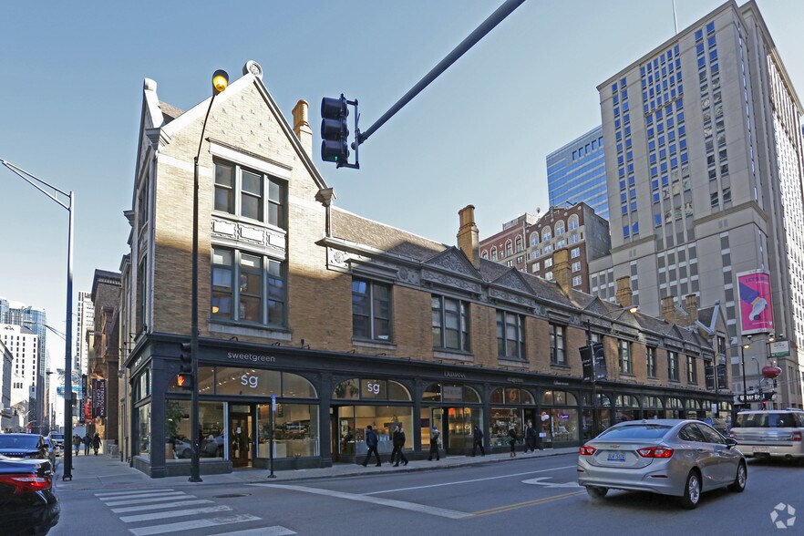 More Photos Of 601-623 N State St & 4 E Ohio St, Chicago Coworking Space