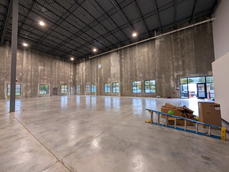 More Photos Of 0 Nevada Ave SW, Warren Distribution For Sale