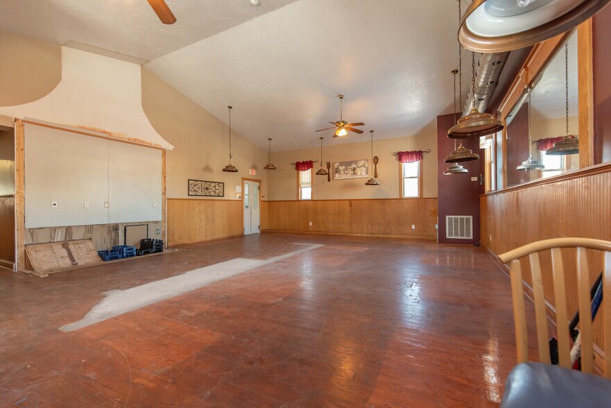 More Photos Of 420 Social St, Woonsocket Restaurant For Sale