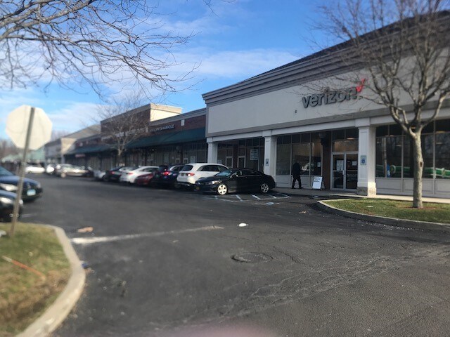 More Photos Of 1753 E Main St, Mohegan Lake General Retail For Lease
