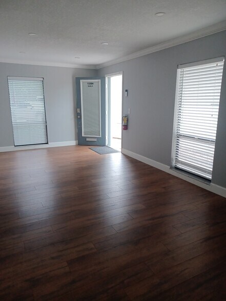More Photos Of 13304 Winding Oak Ct, Tampa Medical For Lease